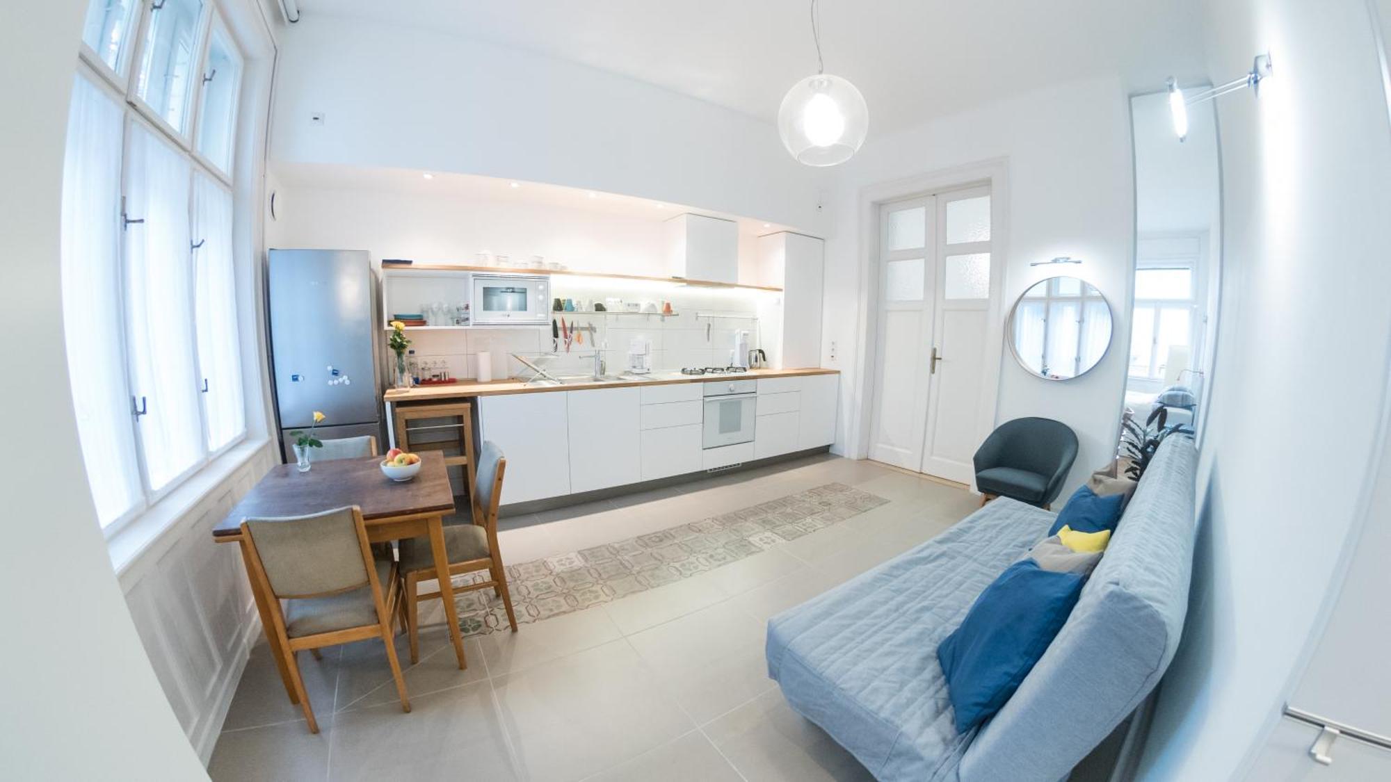 Newsunny Apartment At The Budacastle บูดาเปสต์ ภายนอก รูปภาพ